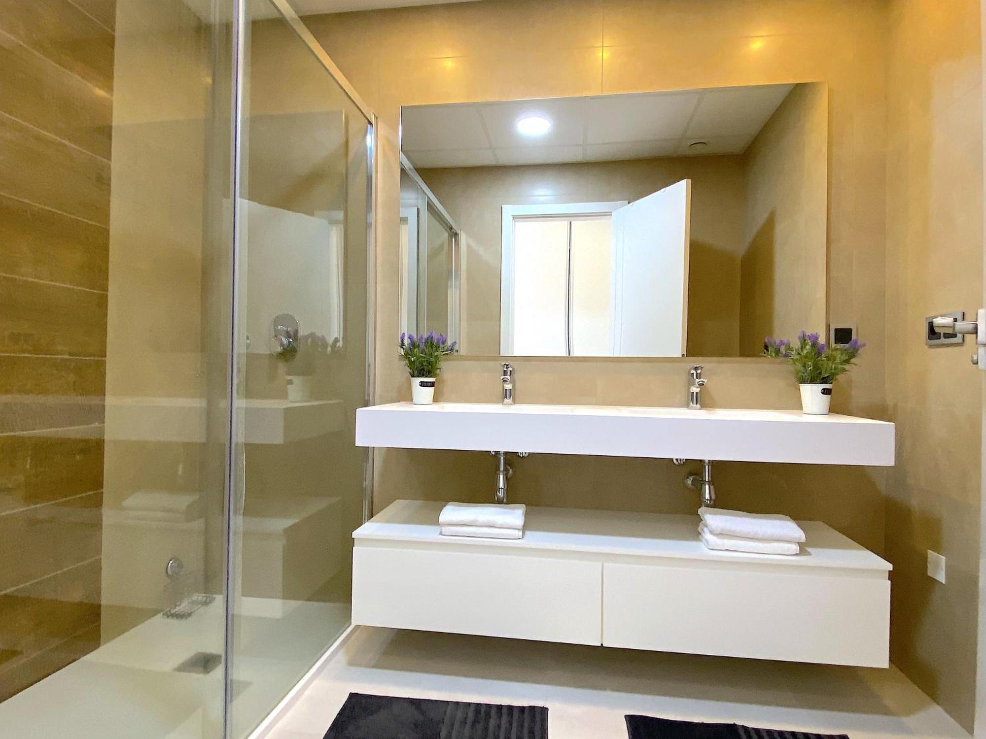 Lujoso Apartament Con Impresionantes Vistas Al Mar Benidorm Ngoại thất bức ảnh